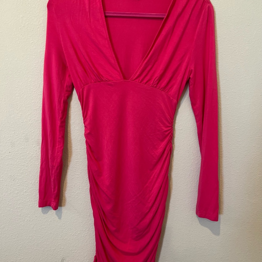 Elegant Pink V-Neck Dress